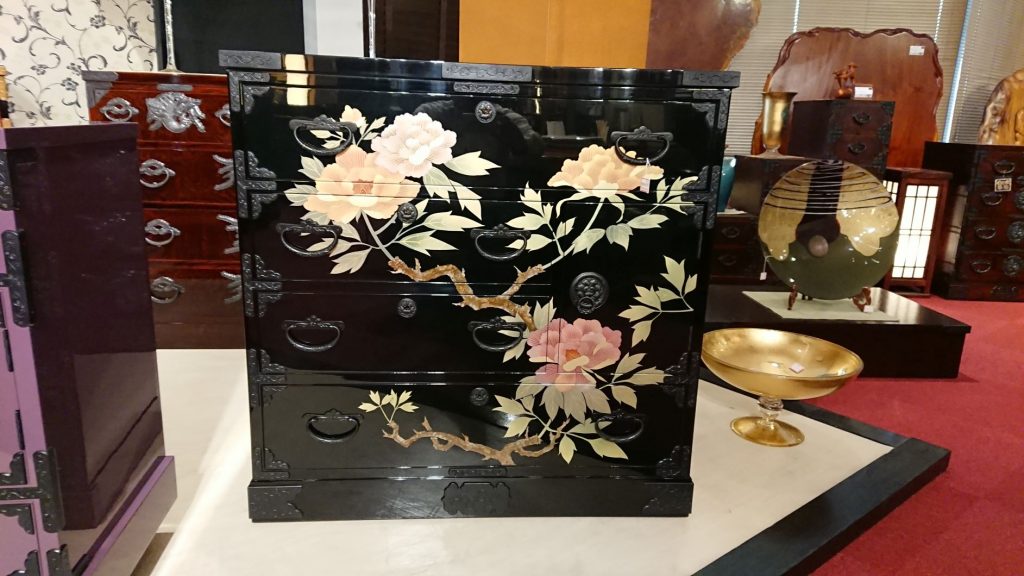 公式】リブラショールーム｜岩谷堂箪笥 10月【おすすめ商品】